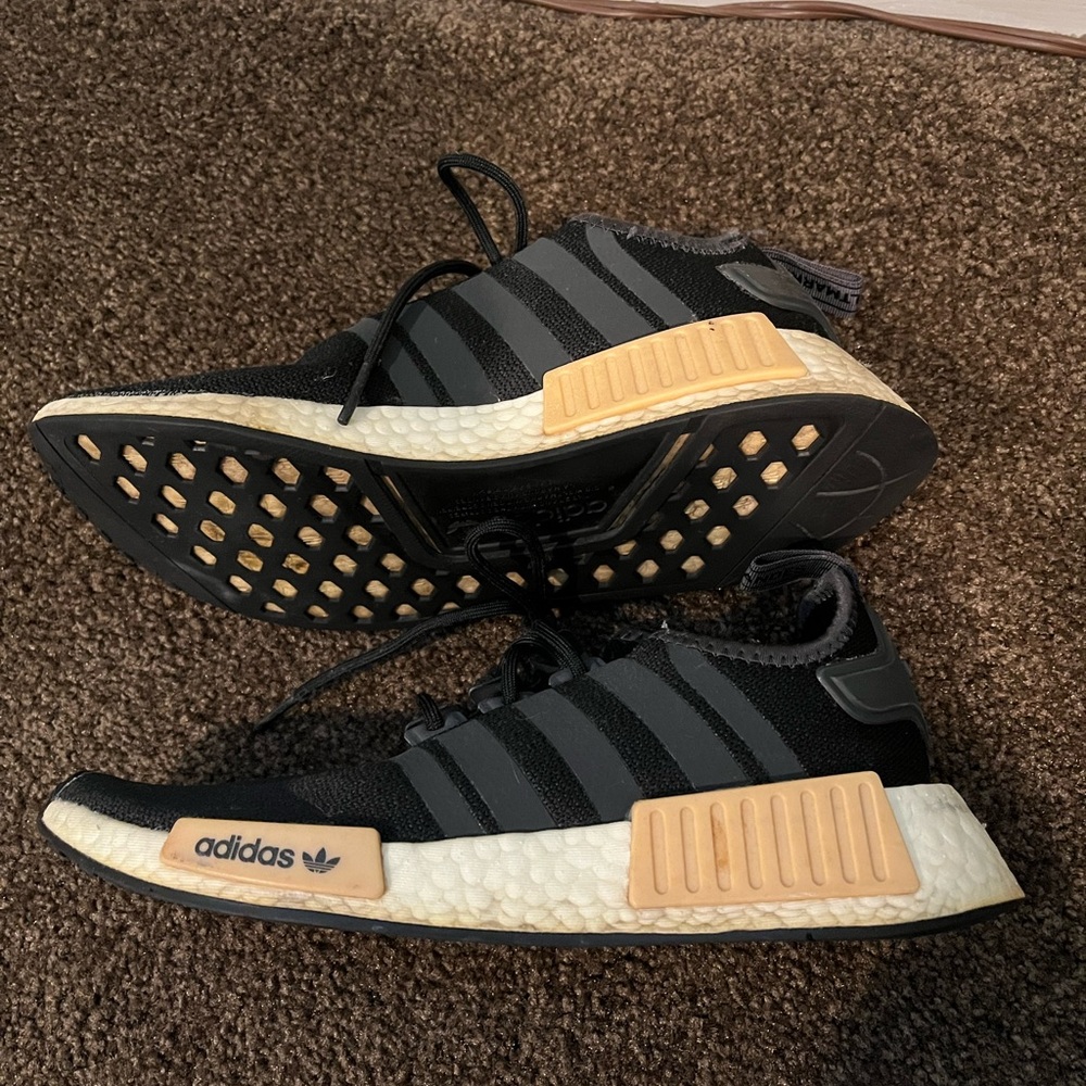 Adidas Black NMD Sneakers Size 8 - Picture 3 of 10